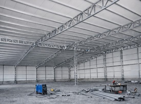 çelik fabrika projesi endüstriyel üretim tesisi için çelik konstrüksiyon yapı sistemi